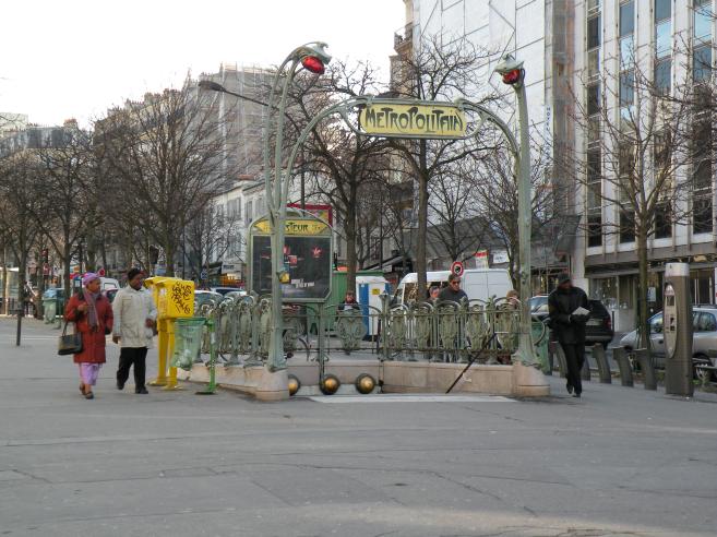  Bouche du métro Pasteur, 15e